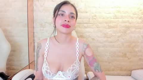 Snapshot of annie_shine_ chatting on 23, 7, 2026 ANNIE online show from 23, 7, 2026