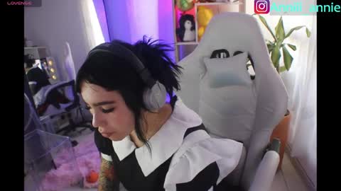 JEANNE no olvides seguirme dont forget follow me  uu online show from 22, 4, 2026