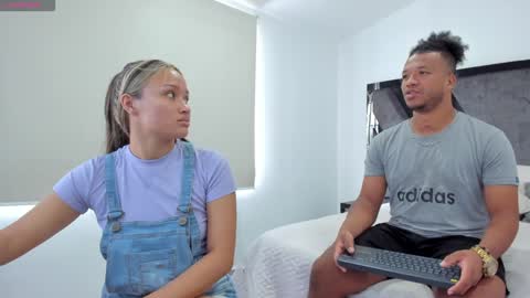 Annie and Stefan online show from 8, 1, 2025