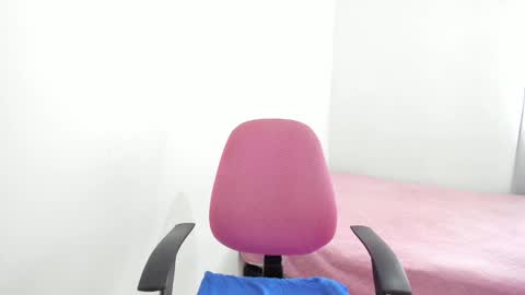 Snapshot of anniegray_12 chatting on 5, 3, 2025 Annie online show from 5, 3, 2025