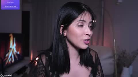 anniehillofficial_ online show from 3, 10, 2025