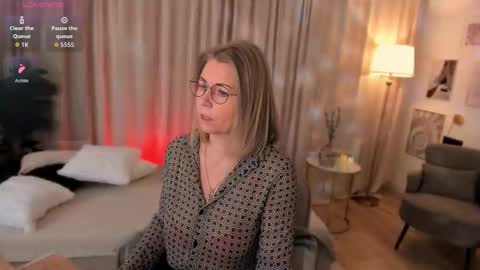 Annie online show from 13, 2, 2026