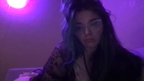 Darlingskiesxo online show from 17, 7, 2026