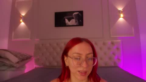 Snapshot of anniemartinezz chatting on 14, 9, 2025 Annie online show from 14, 9, 2025