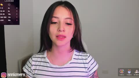 Snapshot of anniemora_ chatting on 17, 1, 2025 Annie online show from 17, 1, 2025