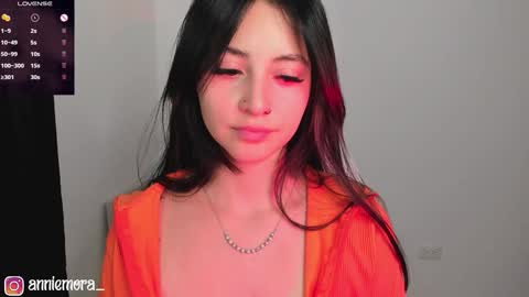 Snapshot of anniemora_ chatting on 18, 1, 2025 Annie online show from 18, 1, 2025