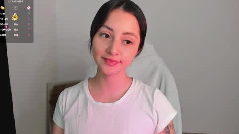 Snapshot of anniemora_ chatting on 18, 2, 2025 Annie online show from 18, 2, 2025