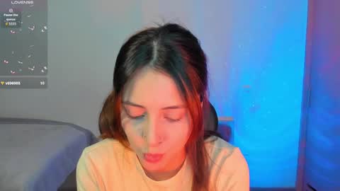 Snapshot of anniemora_ chatting on 24, 9, 2025 Annie online show from 24, 9, 2025