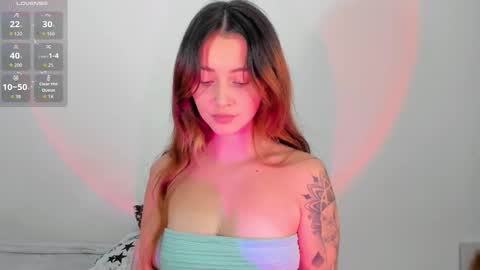 Snapshot of anniemora_ chatting on 20, 11, 2025 Annie online show from 20, 11, 2025