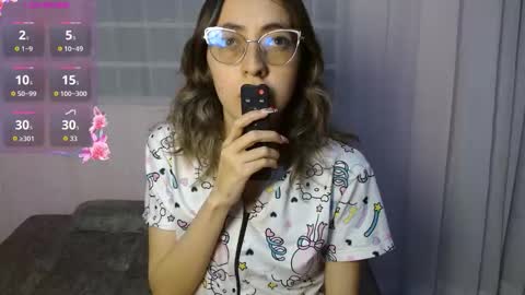 Annie Sparkle online show from 14, 12, 2025