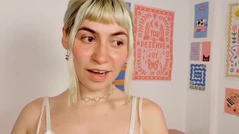 annietinky online show from 20, 9, 2025