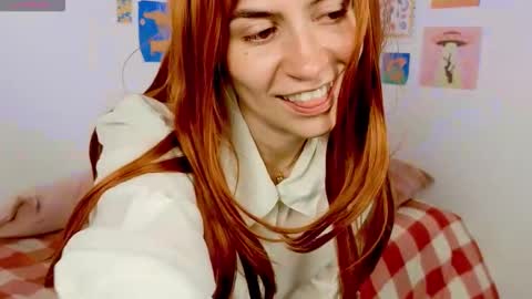 annietinky online show from 8, 10, 2025