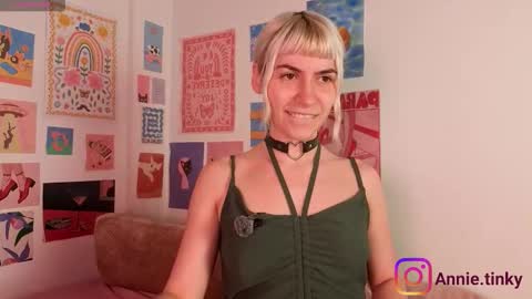 annietinky online show from 20, 3, 2026