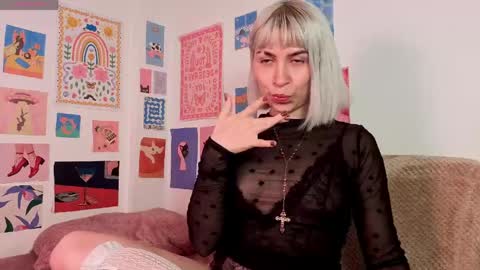 annietinky online show from 26, 4, 2026