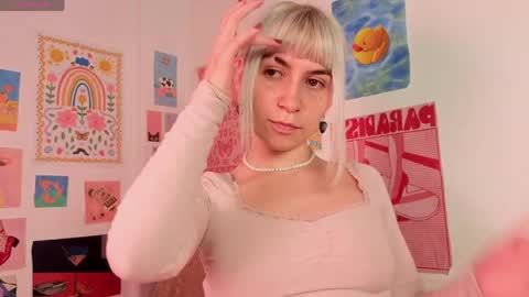 annietinky online show from 28, 4, 2026