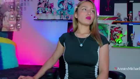 Annie  Michael  online show from 13, 7, 2026