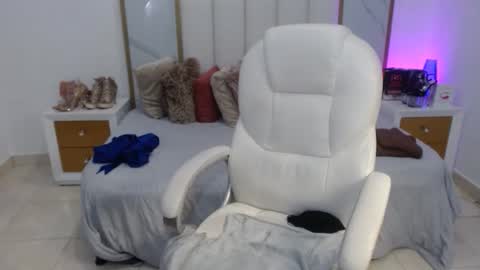 anna online show from 19, 12, 2025