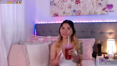 Antonella Lee online show from 9, 10, 2025