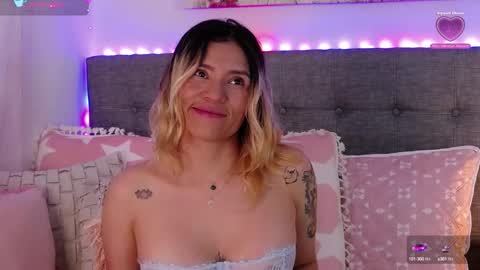 Antonella Lee online show from 14, 10, 2025