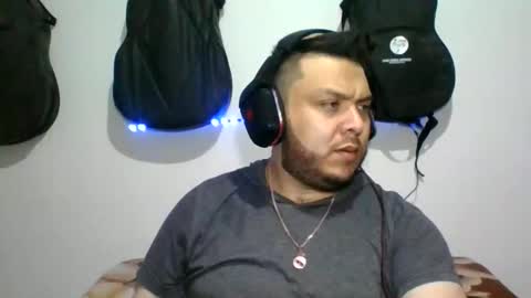 lion kennedy independent model moderator online show from 21, 10, 2025