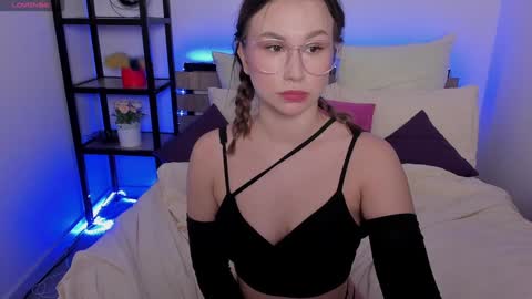 Anna online show from 4, 12, 2024