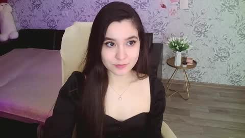 Annie online show from 12, 2, 2025