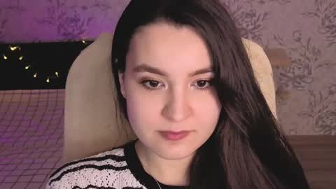 Annie online show from 25, 4, 2026