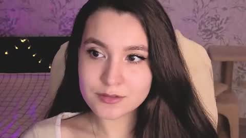 Annie online show from 27, 6, 2026