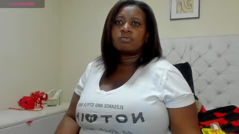 Snapshot of annybigassxxx chatting on 26, 1, 2025 Melani online show from 26, 1, 2025