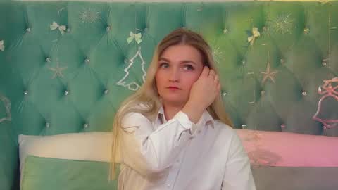 annyraii online show from 2, 12, 2025