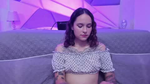 AnnyT online show from 4, 12, 2024