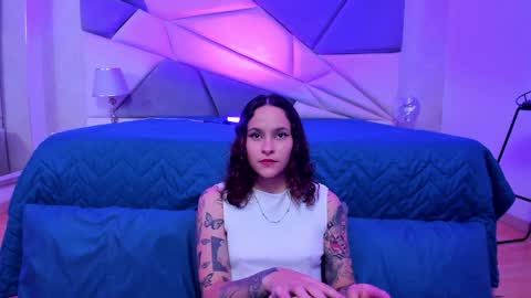 AnnyT online show from 5, 1, 2025