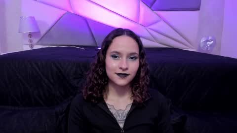 AnnyT online show from 2, 2, 2025