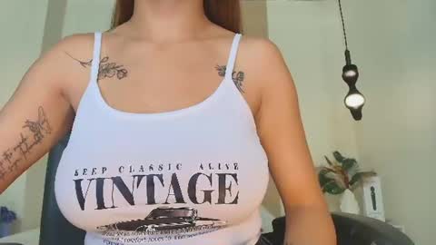 Snapshot of annyxhot chatting on 10, 7, 2026 AnnyXhot online show from 10, 7, 2026