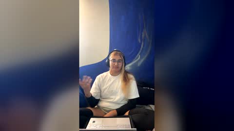 Angel online show from 30, 4, 2026
