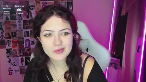 Snapshot of anora_millerr chatting on 11, 10, 2025 Anora online show from 11, 10, 2025