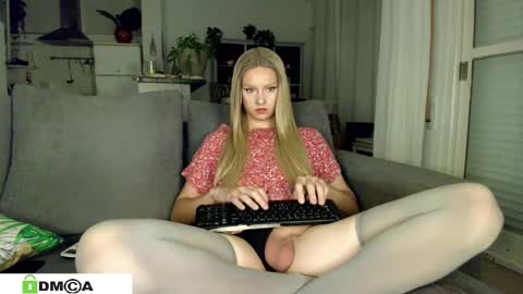 Snapshot of anorsel chatting on 23, 2, 2025 Sexy Ladybug online show from 23, 2, 2025