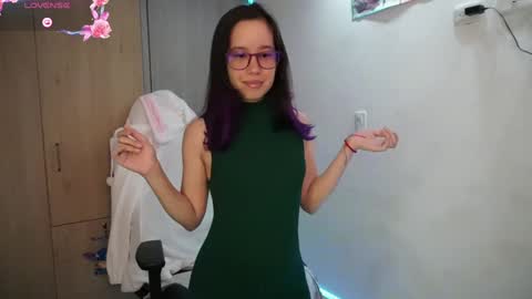 Snapshot of anto_sweet18 chatting on 1, 2, 2025 My birthday is on december 2nd surprise me with a gift from my amazonlist online show from 1, 2, 2025