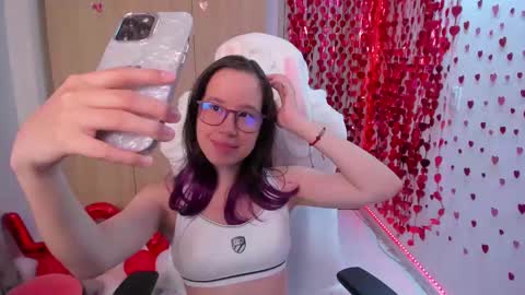 Snapshot of anto_sweet18 chatting on 16, 2, 2025 My birthday is on december 2nd surprise me with a gift from my amazonlist online show from 16, 2, 2025