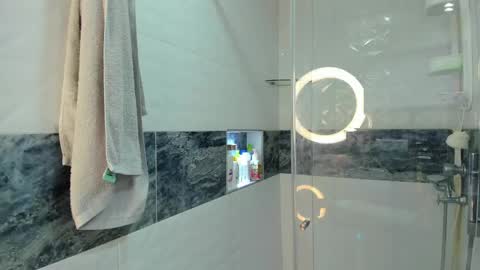 Snapshot of anto_sweet18 chatting on 3, 3, 2025 My birthday is on december 2nd surprise me with a gift from my amazonlist online show from 3, 3, 2025