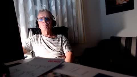 Snapshot of anton1957 chatting on 10, 6, 2026 anton online show from 10, 6, 2026