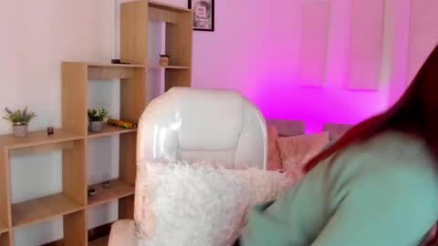 Snapshot of antoneella__ chatting on 9, 10, 2025 Antonella online show from 9, 10, 2025