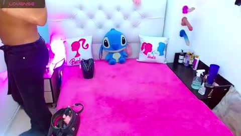 antonela_xx3 online show from 21, 1, 2025