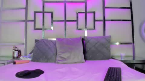 Snapshot of antonelablaze chatting on 27, 5, 2026 AntonelaBlaze online show from 27, 5, 2026