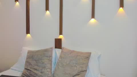 A N T O N E L L A  online show from 10, 3, 2025