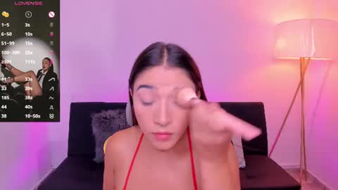 Snapshot of antonella_grayy chatting on 1, 7, 2026 Antonella Grayy online show from 1, 7, 2026