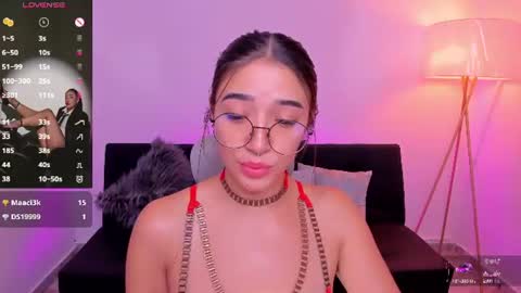Snapshot of antonella_grayy chatting on 22, 7, 2026 Antonella Grayy online show from 22, 7, 2026