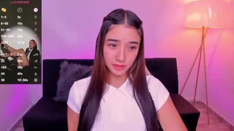 Snapshot of antonella_grayy chatting on 27, 7, 2026 Antonella Grayy online show from 27, 7, 2026