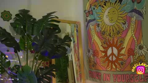 Snapshot of antonella_maitt chatting on 6, 10, 2025 Nell. online show from 6, 10, 2025