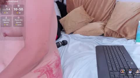 Snapshot of antonella_moon7 chatting on 1, 5, 2026 Antonella Moon 7 online show from 1, 5, 2026
